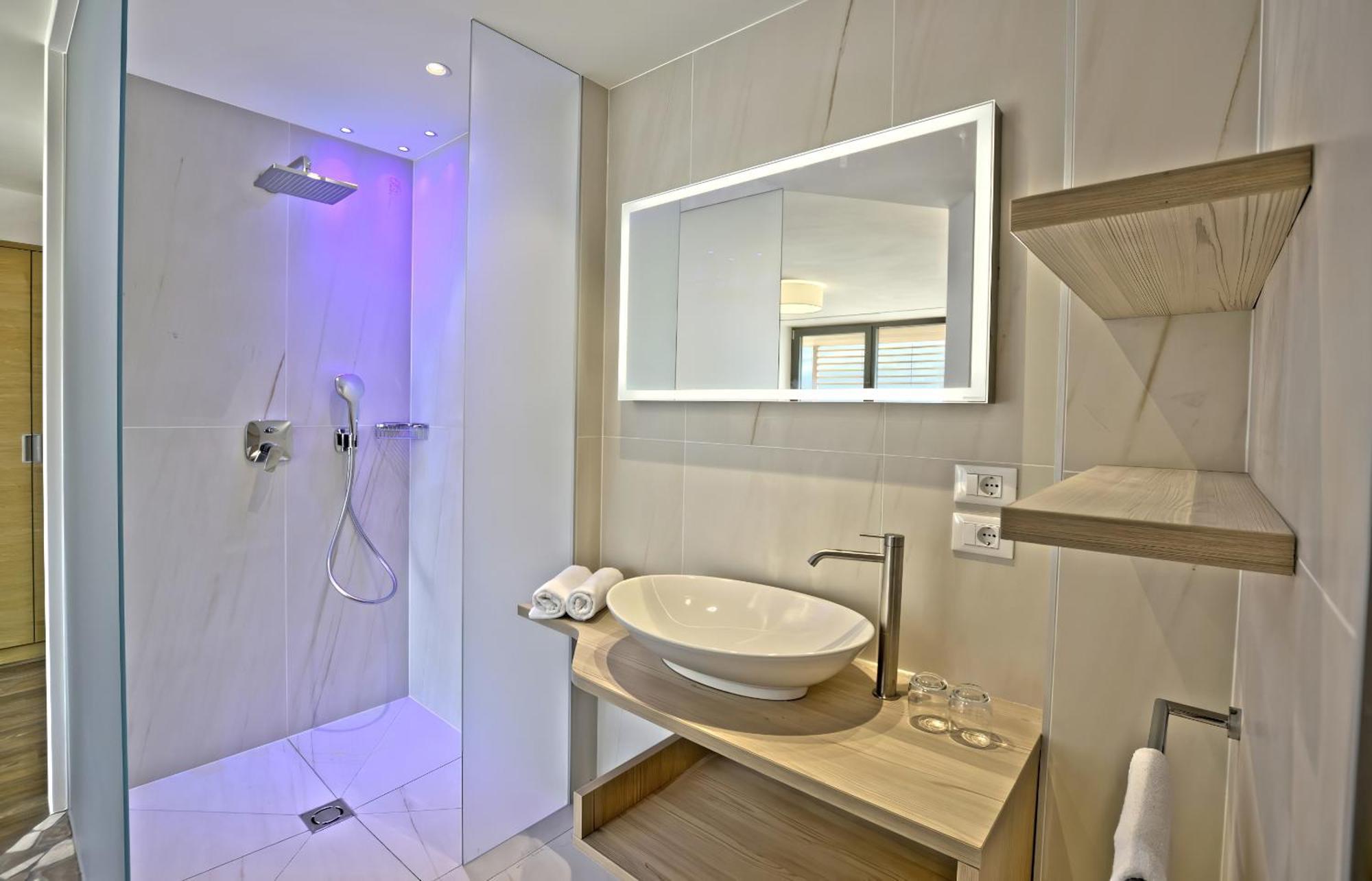 B&B Boutique Hotel Burgund 帕尔奇内斯 外观 照片