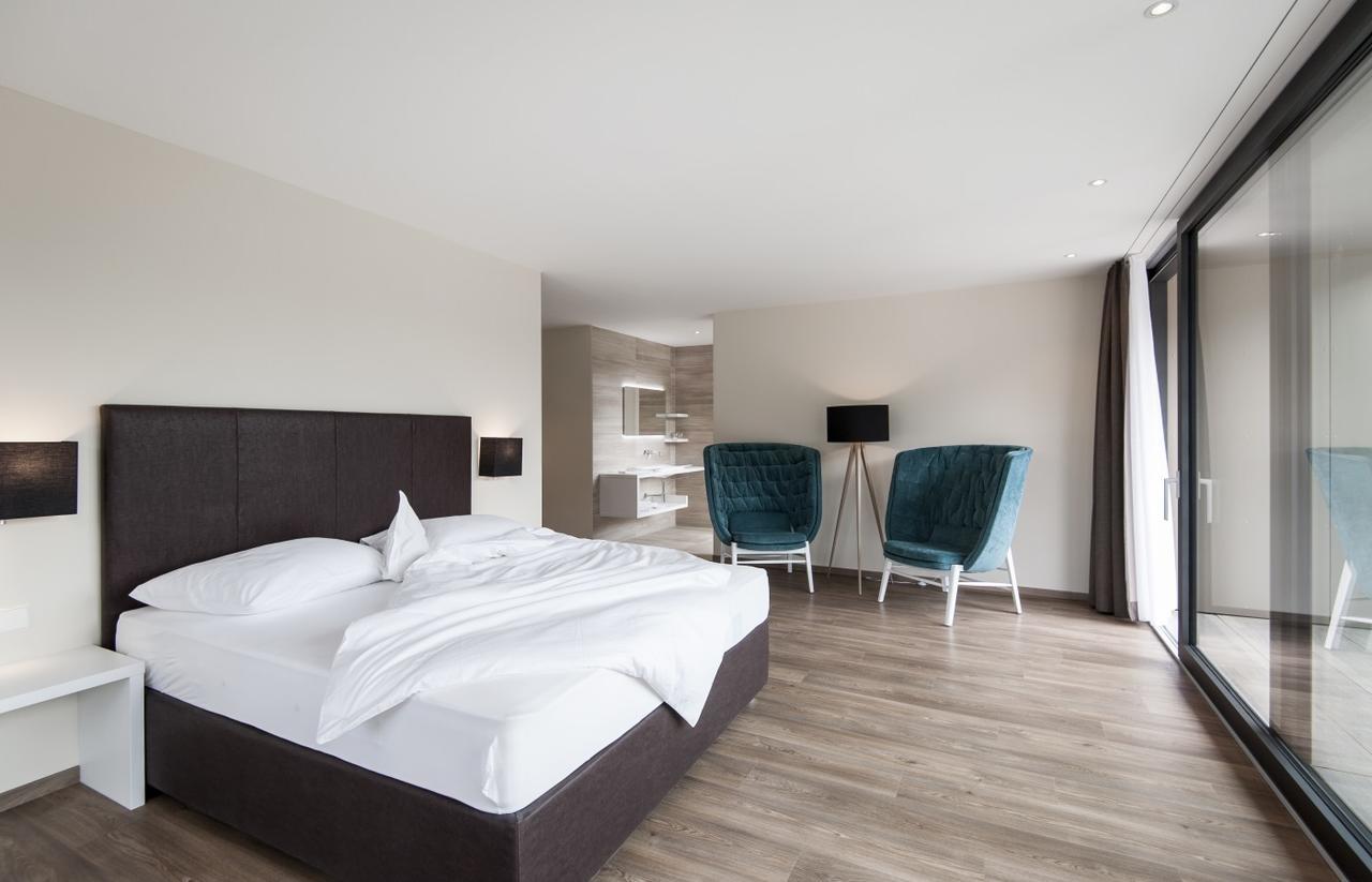 B&B Boutique Hotel Burgund 帕尔奇内斯 外观 照片